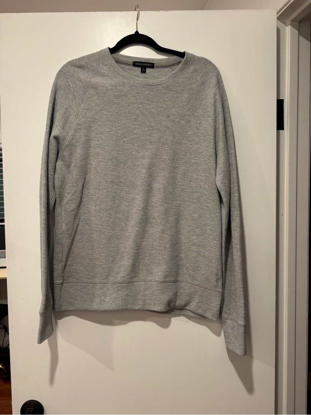 Banana Republic Gray Knit Long Sleeve Shirt | Size Medium